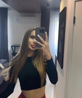 Я опытная и знаю, как доставить тебе незабываемое блаженство. 💋 Живу в Москве, и наша встреча станет самым горячим приключением в этом огромном городе. От нежных ласк до страстного секса - я готова исполнить твои самые сокровенные желания. 🌟 Мои услуги безотказны, а мои возможности безграничны. Можем провести время в номере отеля или я приеду к тебе. 😉 У меня ты найдешь комфорт, уют и полную конфиденциальность. Мои отзывы говорят сами за себя - высококлассное обслуживание и абсолютное удовлетворение. 🌹 Смотри мои фото и не упускай возможность познакомиться со мной лично. Жду твоего звонка, чтобы сделать нашу встречу незабываемой! 💕 Леночка